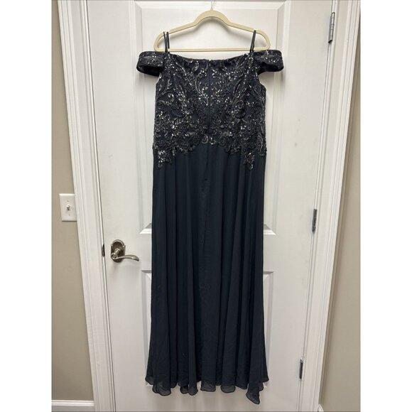 BETSY & ADAM Size 16W Gray Embellished Off The Shoulder Maxi Gown Cocktail Dress - Picture 5 of 9
